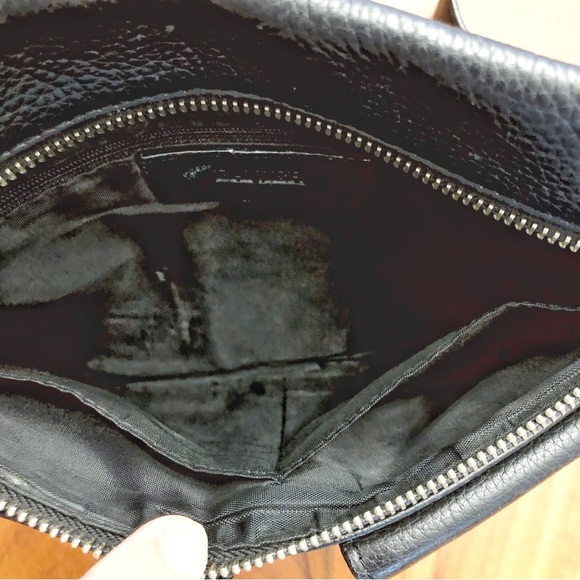 Danier Genuine Leather Black Crossbody Bag Minimalist Travel Bag Hands Free Bag - Picture 11 of 15